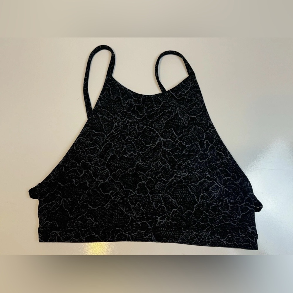 Lululemon‎ Twist & Reach Bra Women's Size 4 Black Gray